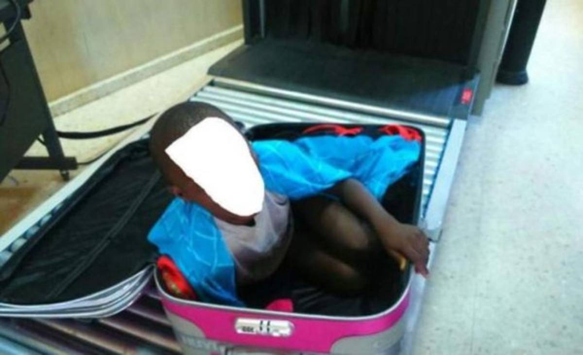 'El niño de la maleta', un drama de la inmigración clandestina