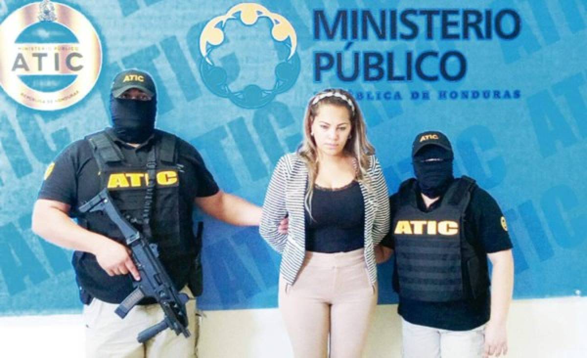 Honduras: Envían a la cárcel a esposa de expolicía ligado a la mara MS-13