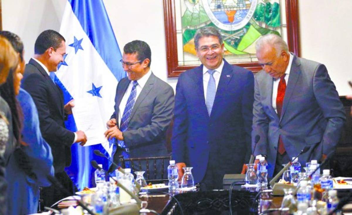 Micro y pequeñas empresas tendrán certificado especial