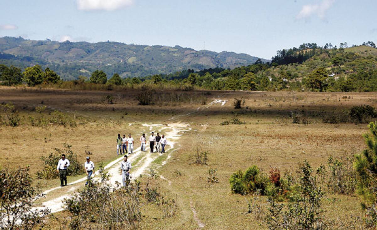 Aprueban concesión para aeropuerto en Copán