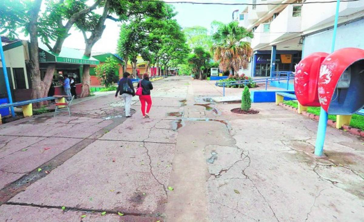 Se entrampa de nuevo el diálogo en el alma máter