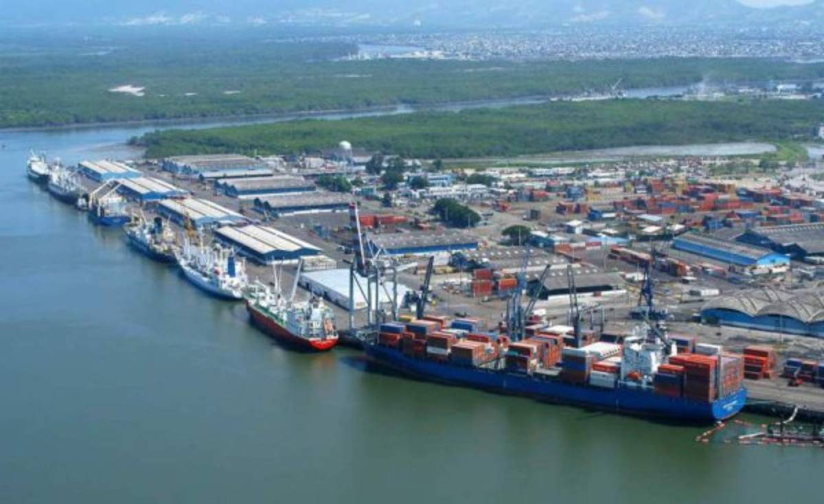 Honduras: Anuncian evaluación para depurar personal de aduanas