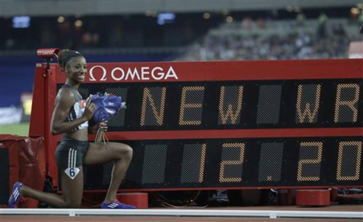 Nuevo record en los 100m con vallas