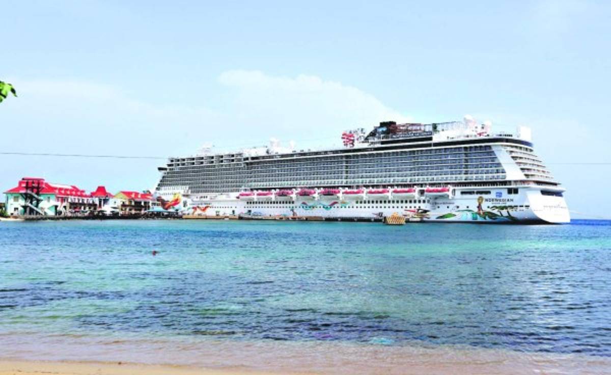 Cerca de L 40 millones ha movido cumbre del Sica