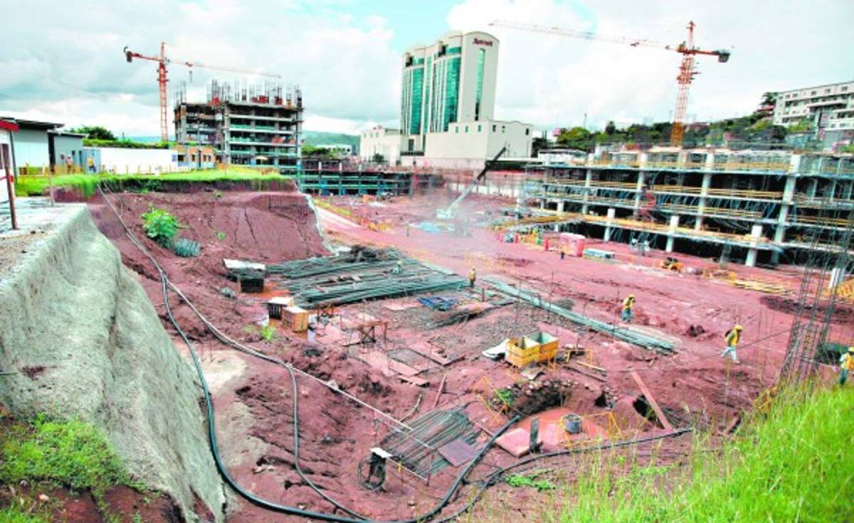 Bancos de Costa Rica y Panamá prestarán fondos para el Centro Cívico Gubernamental