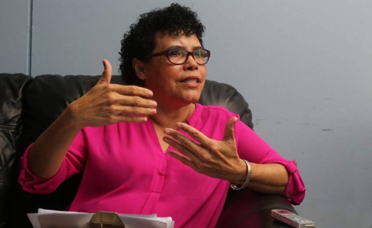 'Fue muy duro separarme de mi hermana gemela'