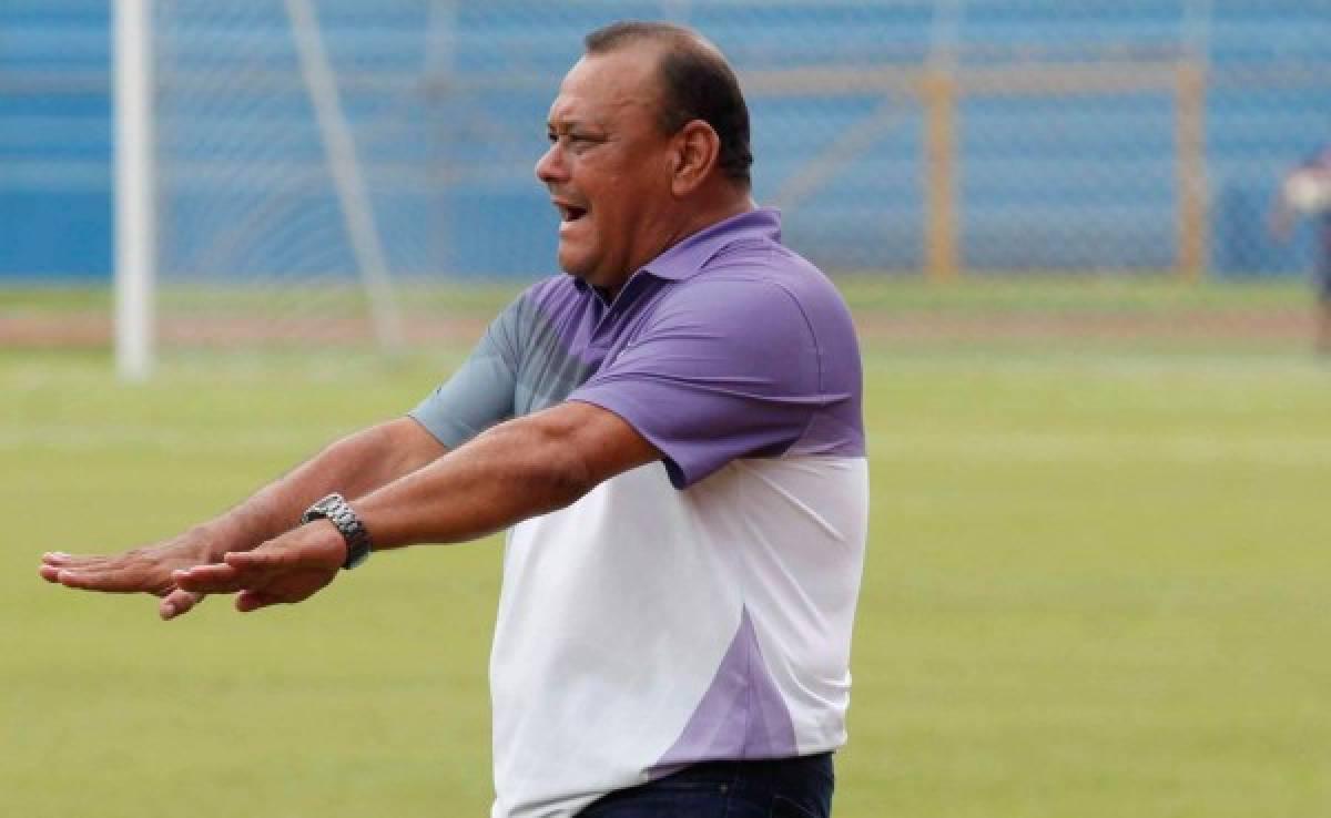 Orlando Ponce revela que jugador se molestó por apodo que le puso y larga lista de otros