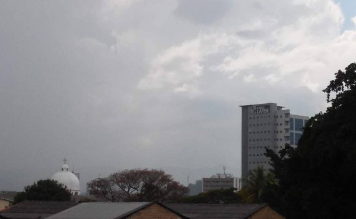 Honduras: Persiste clima con lluvias y chubascos  