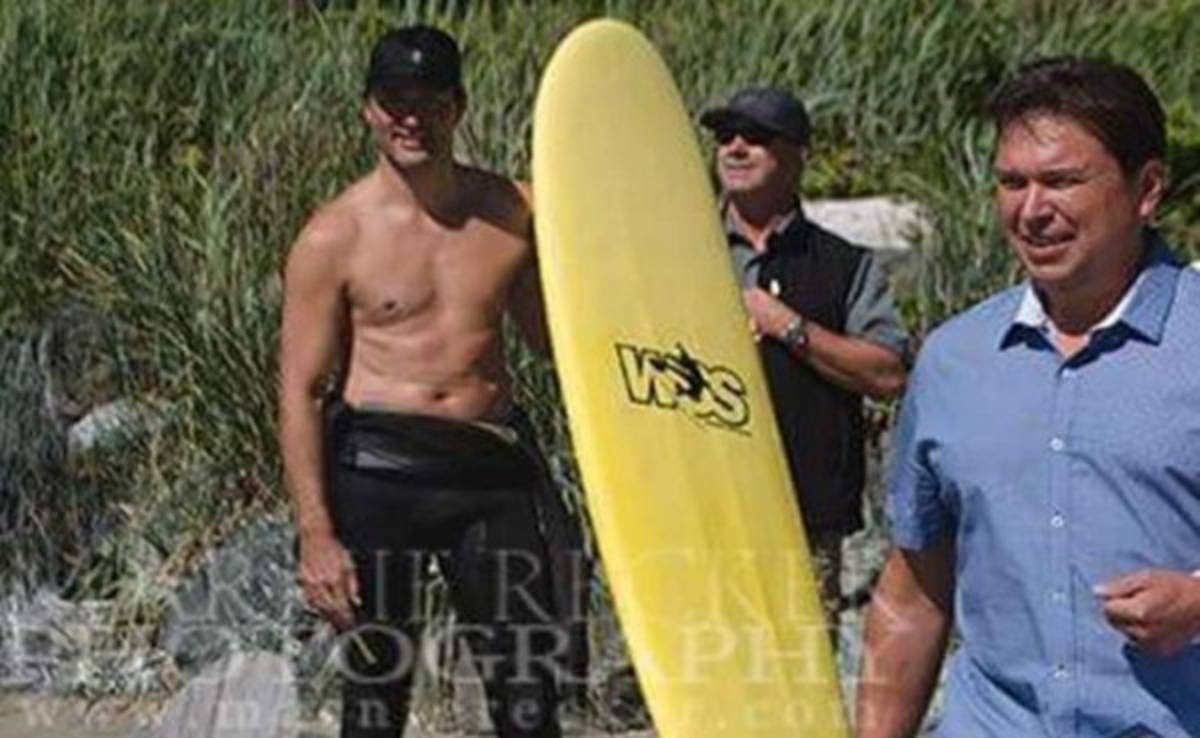 Se viraliza una foto del primer ministro Trudeau sin camisa