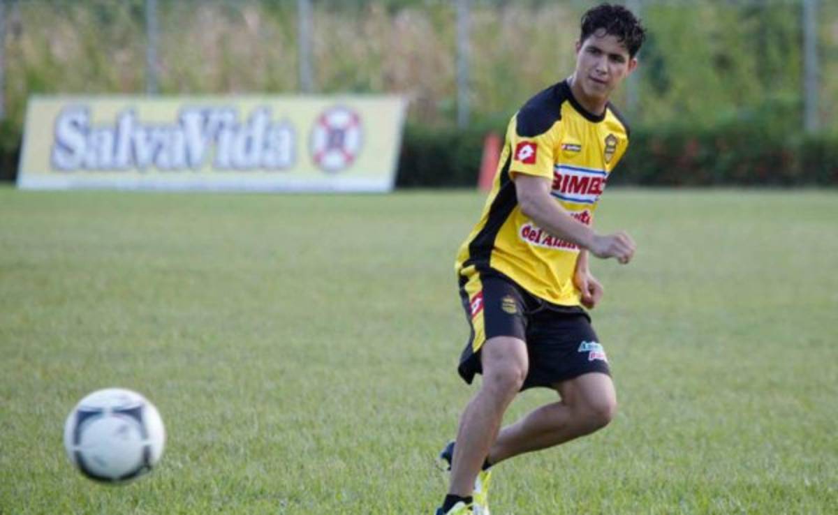 Los 10 futbolistas hondureños más atractivos