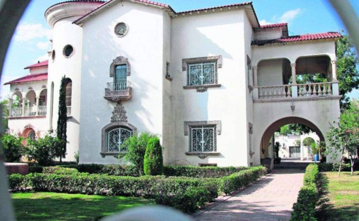 La escandalosa herencia que acumuló Juan Gabriel en su carrera artística