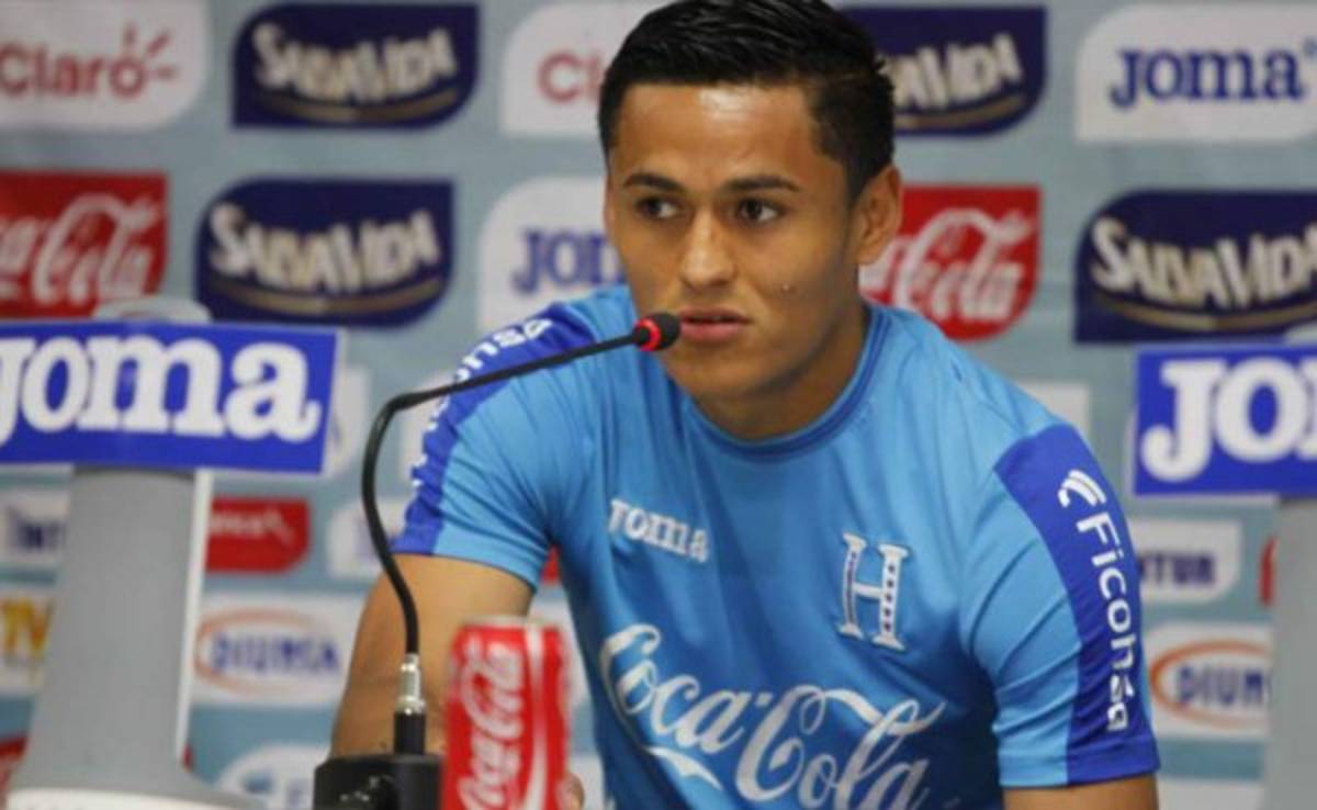 Andy Nájar se despide de Bélgica y se va rumbo a EEUU para su recuperación