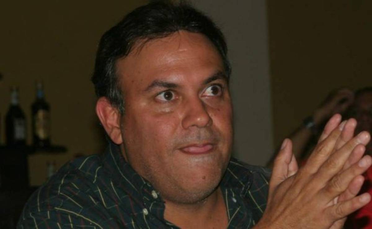 Presidente del Vida anuncia su retiro de la institución