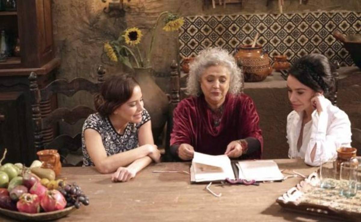 Laura Esquivel enciende el fuego