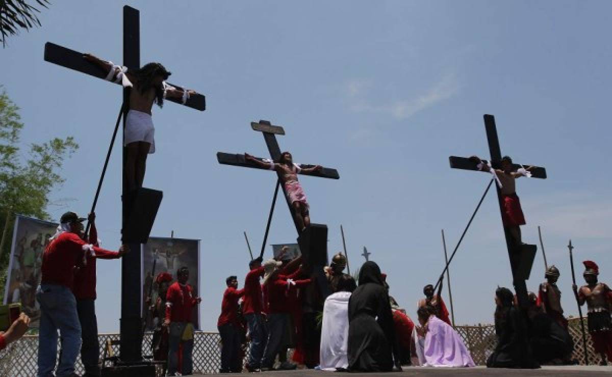 Los Vía Crucis más extremos y dolorosos