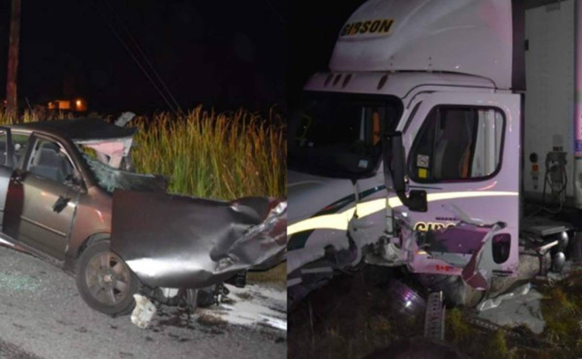 El vehículo tipo turismo quedó totalmente destruido.