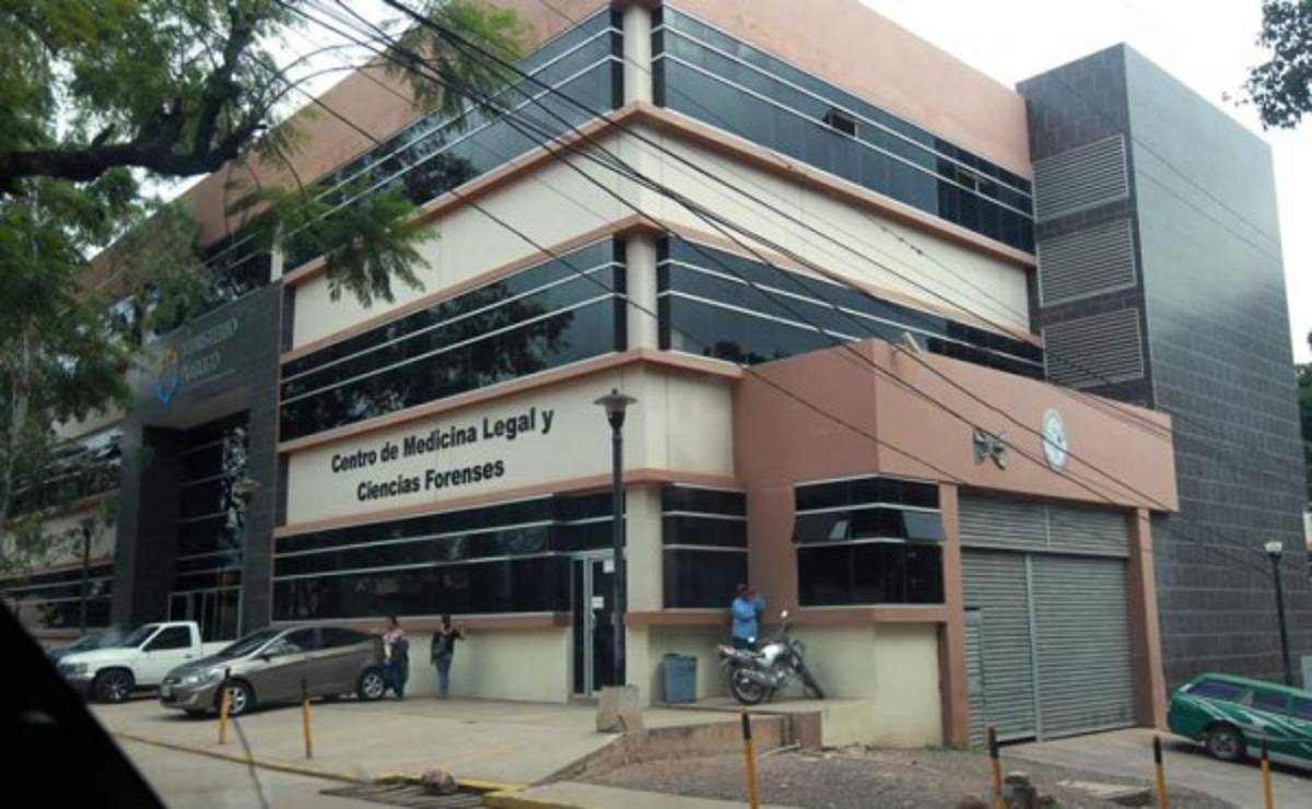 Medicina Forense investiga misteriosa muerte de un menor en Tegucigalpa