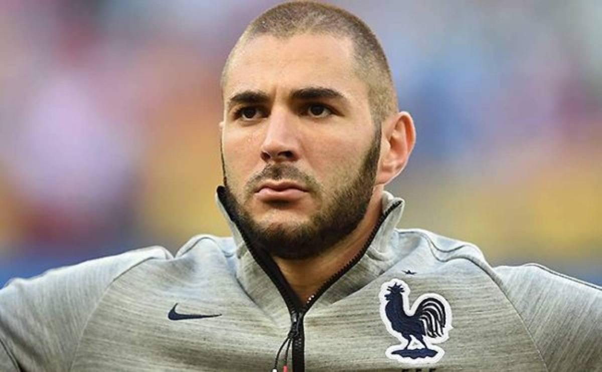 Benzema no canta el himno de su país a modo de protesta
