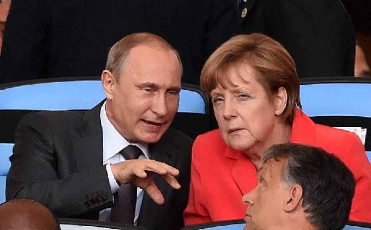 Choques en Ucrania; Putin y Merkel se reúnen en Río