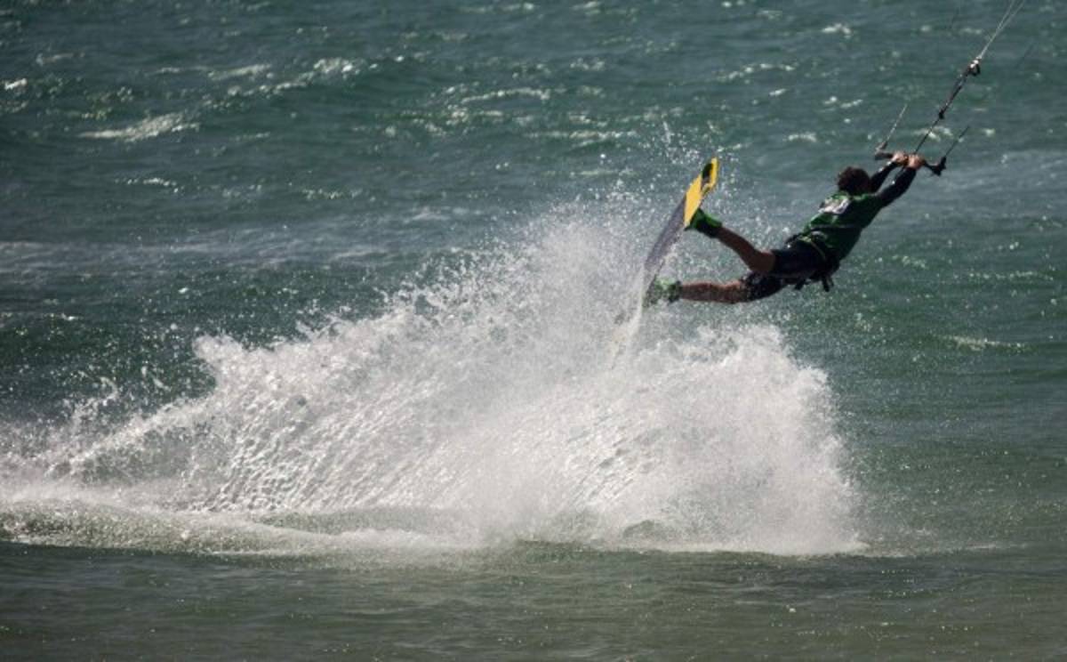 Una estampa espectacular de cometas en el cielo