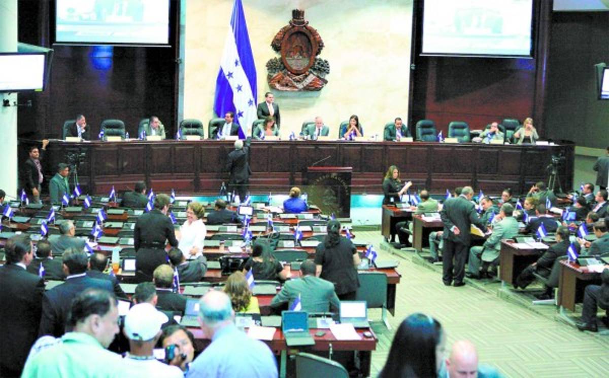 Acalorado debate de Ley de Institutos de Previsión en Honduras