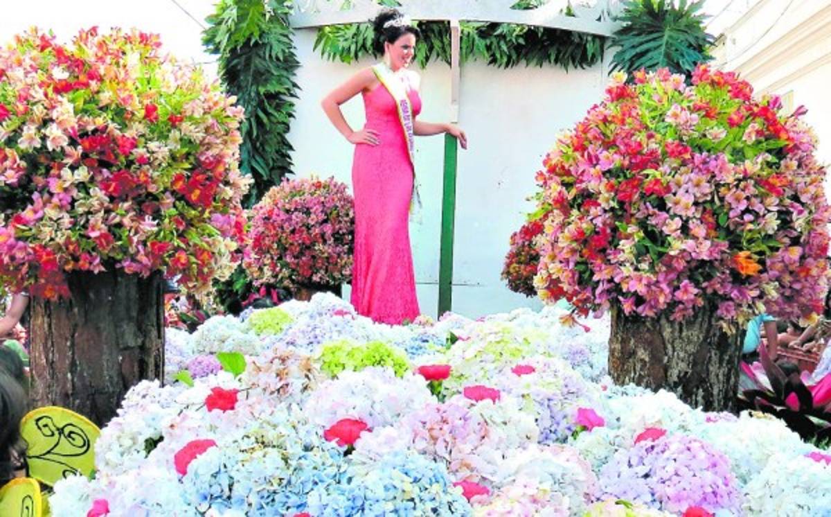 Derroche de belleza en el Festival de las Flores en Siguatepeque