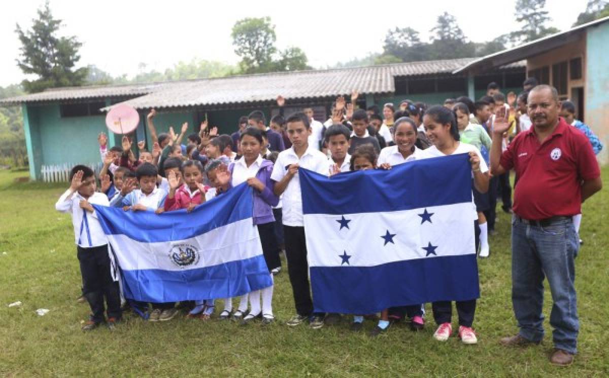 Secretaría de Educación abandonó las escuelas de los exbolsones