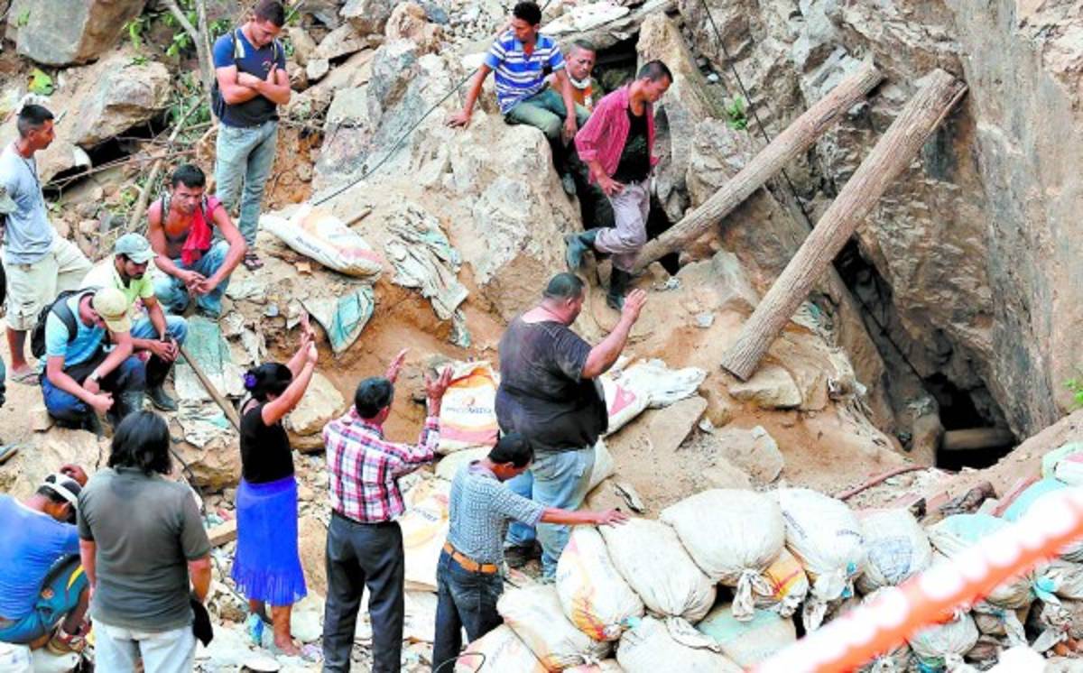 Ocho hijos claman porque su papá vuelva a casa vivo