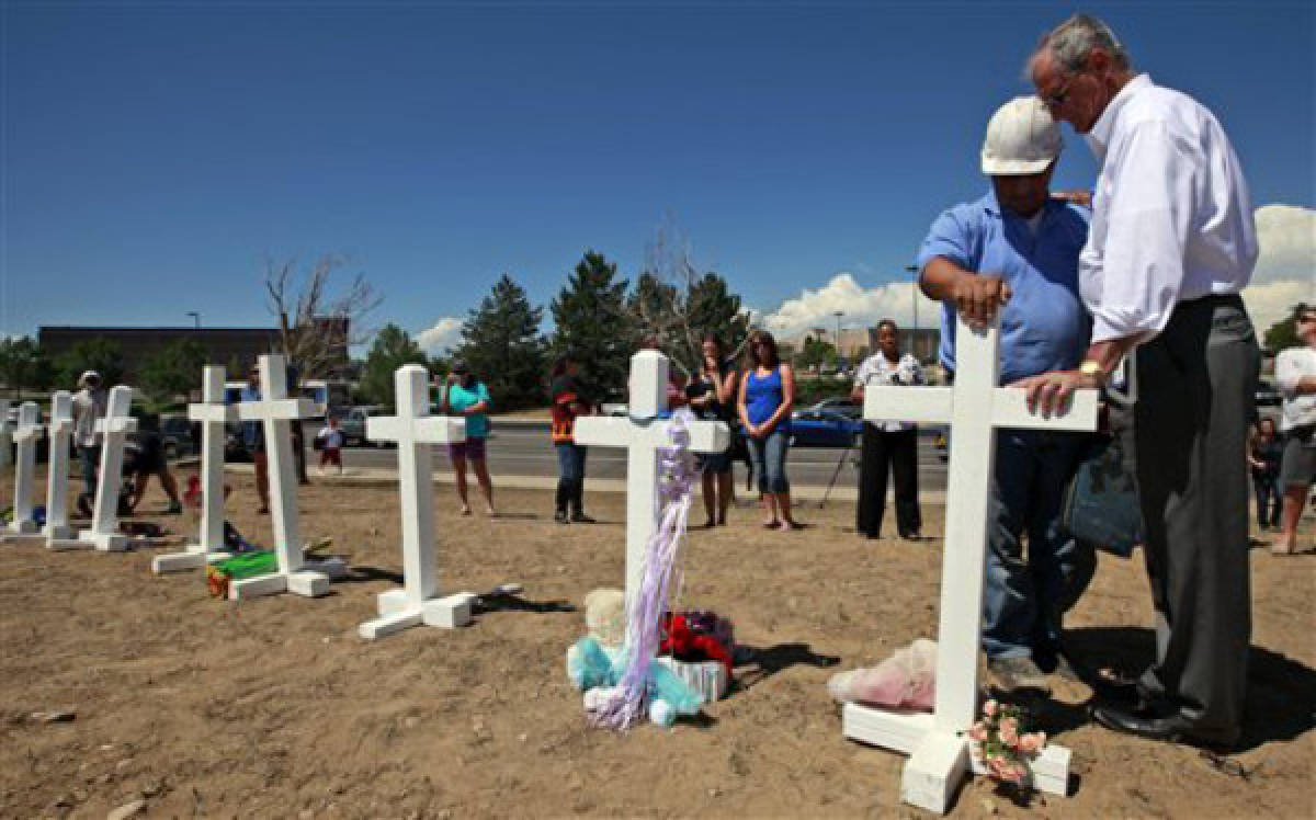 Revelan identidades de las víctimas de masacre en Aurora