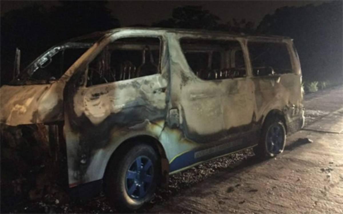 Queman bus rapidito en la colonia Lomas del Carmen de San Pedro Sula