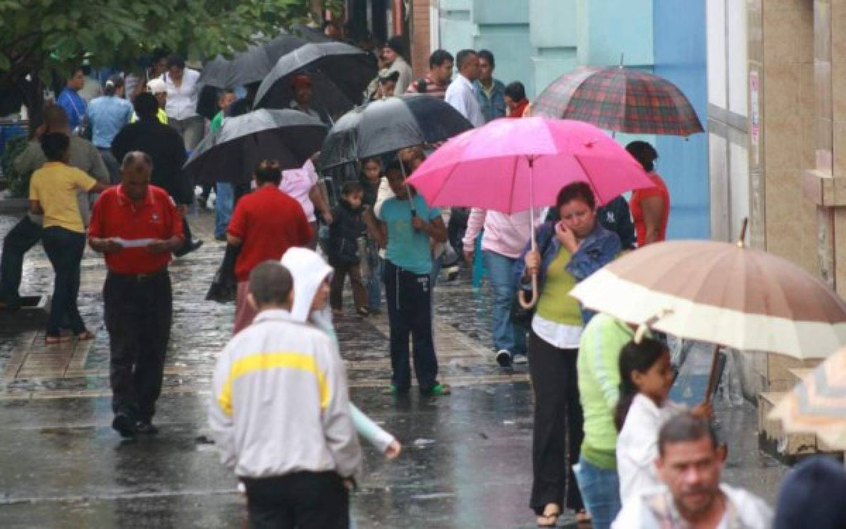 Nubosidad y lluvias leves se registrarán este lunes en Honduras