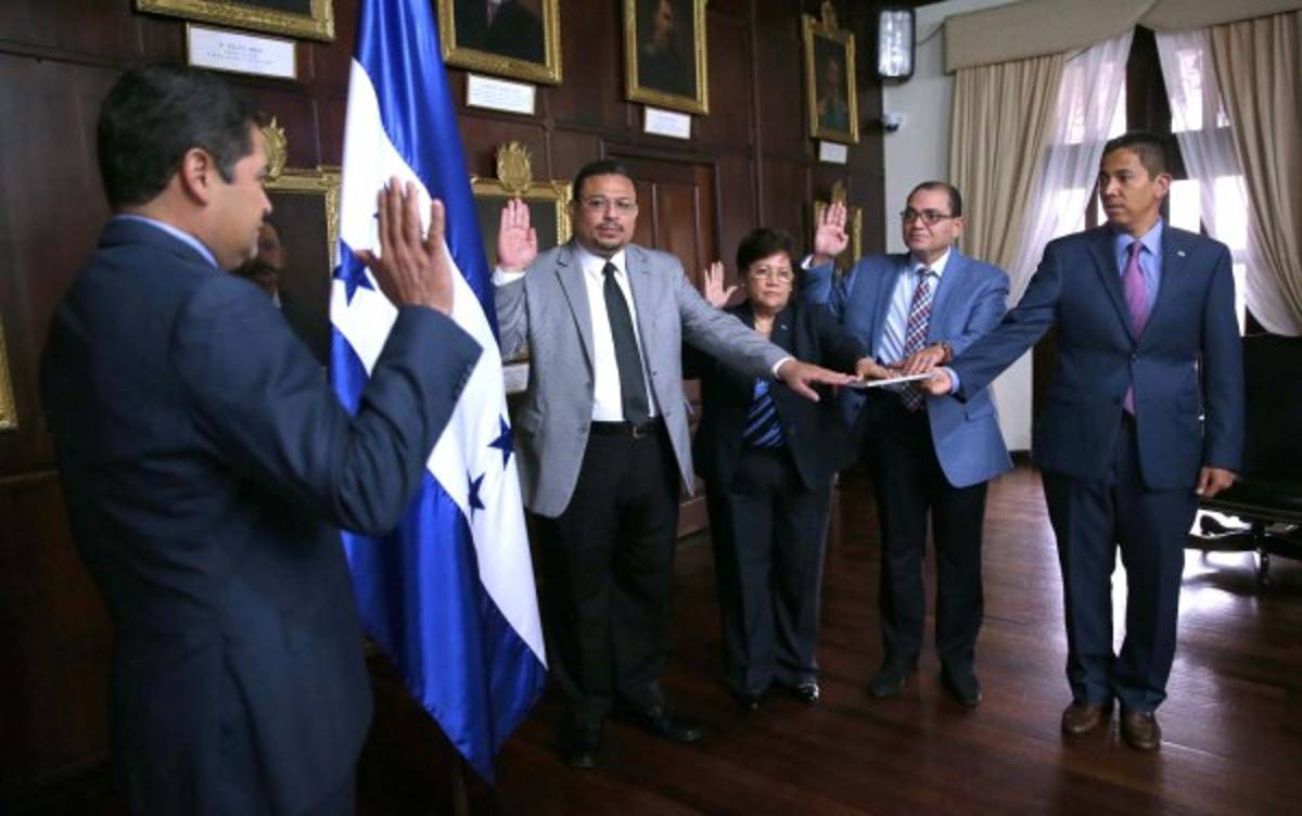 Congreso Nacional amplía un año el período a depuradores y pide informes