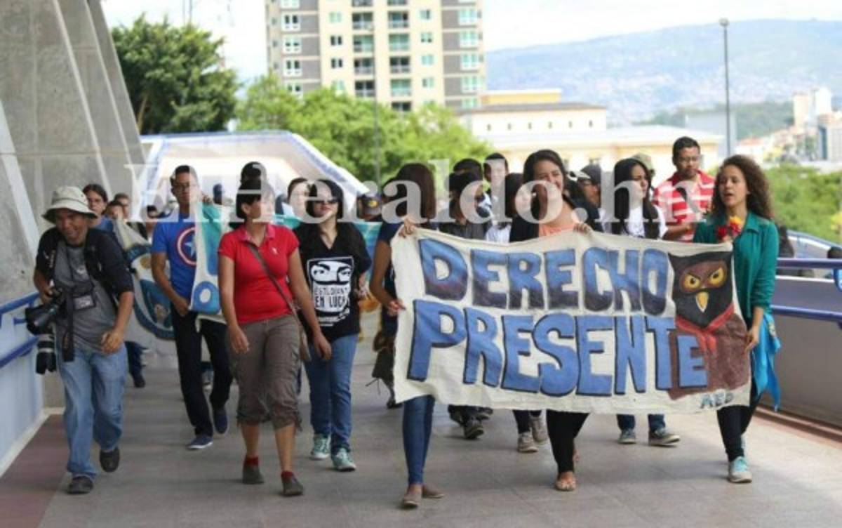 Reanudan diálogo entre estudiantes y autoridades de UNAH