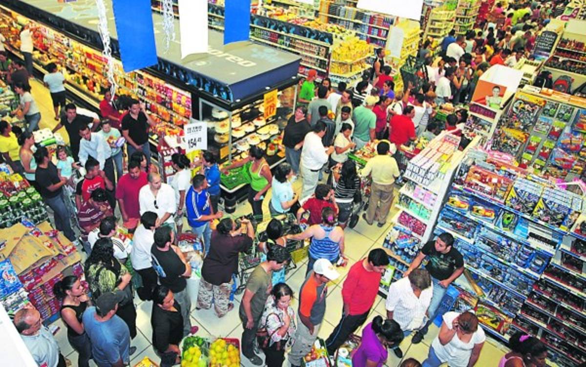 La mayor parte de los hondureños en el extranjero trabajan en el área de la construcción, limpieza, servicios especializados y en fábricas.