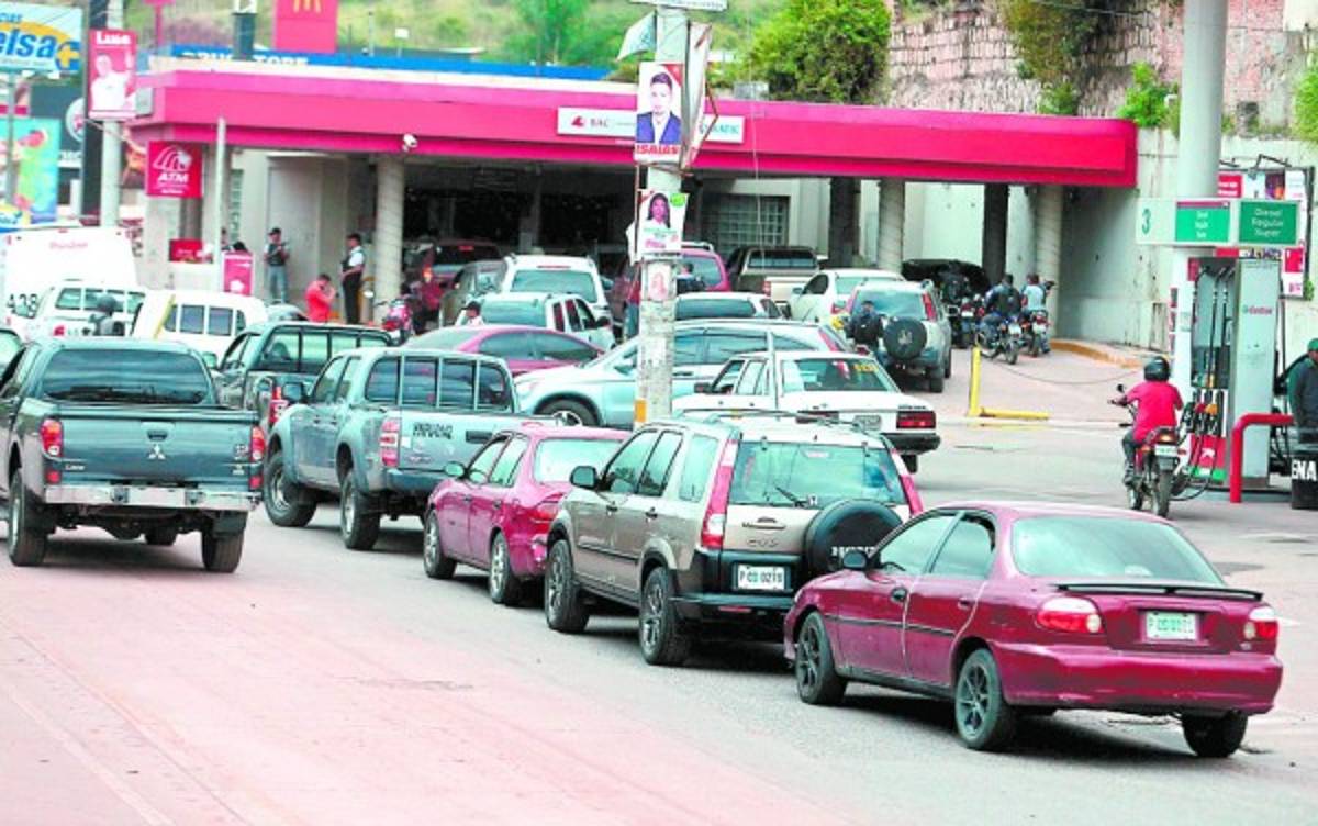 Negocios cerrados, caos vial y cuantiosas pérdidas en Honduras