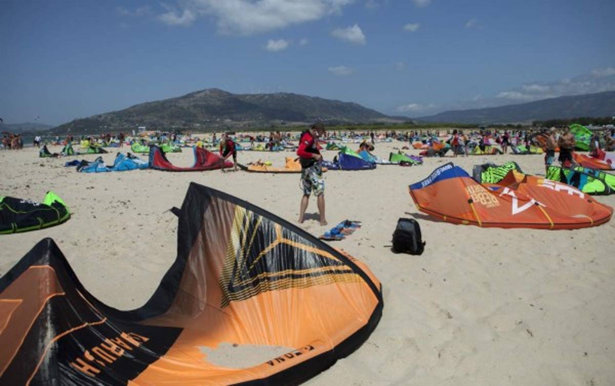 Una estampa espectacular de cometas en el cielo