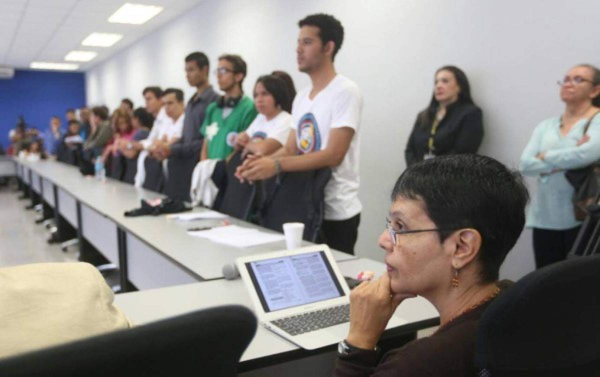 UNAH y estudiantes dialogaron sin llegar a solución de la crisis