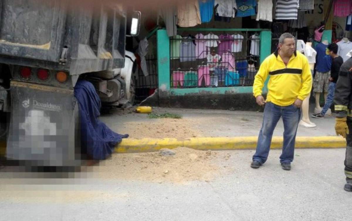 Maestra y su hija mueren atropelladas por volqueta en Potrerillos, Cortés