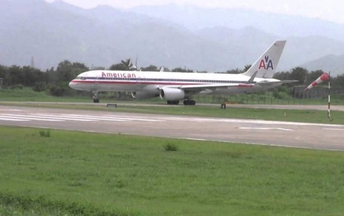 Alerta de bomba dentro de avión en aeropuerto Ramón Villeda Morales