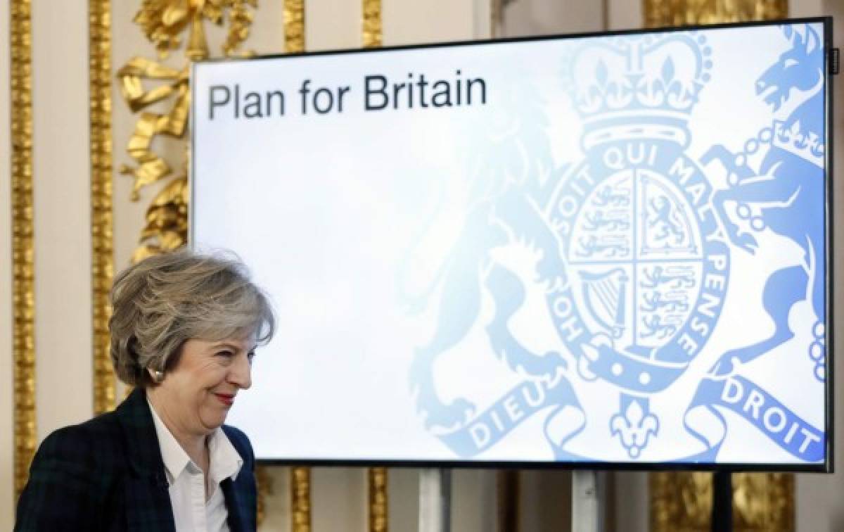 Theresa May anuncia la salida del Reino Unido de mercado único europeo