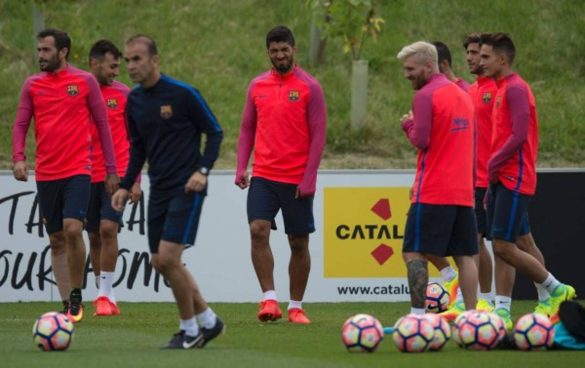 Lionel Messi regresa a entrenar con el Barcelona en Inglaterra