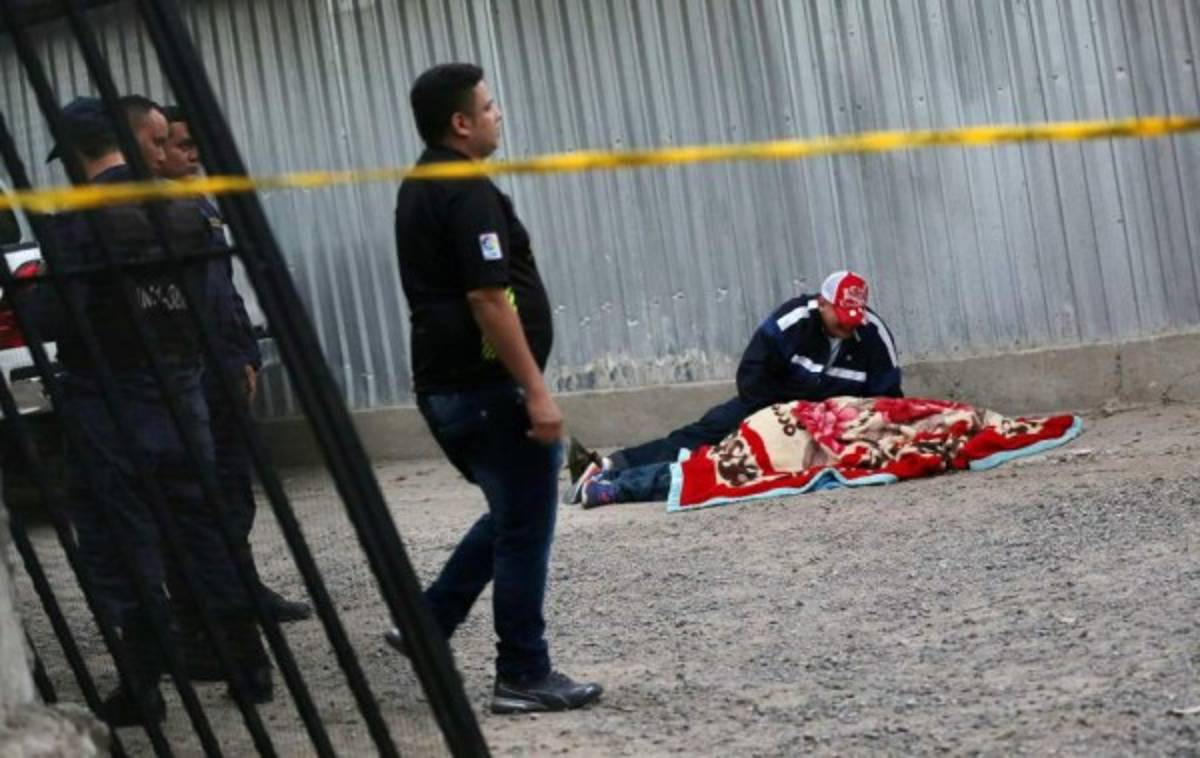 Muere guardia herido en tiroteo a sobrino del 'Gato Negro'