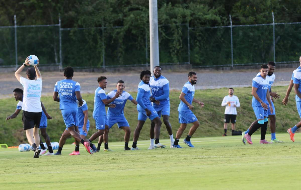 Jugadores se unen antes de tiempo a selección de Honduras y otro ya se recuperó