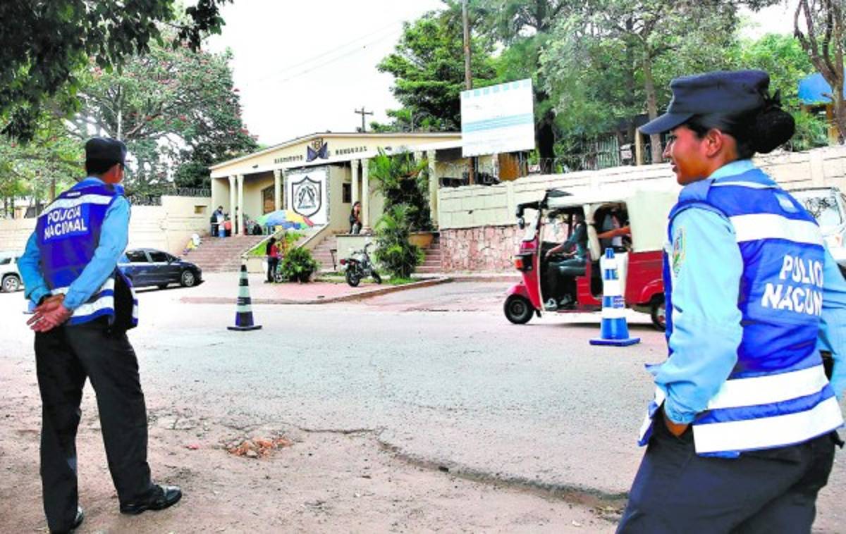 Militarizados terminarán el año algunos colegios