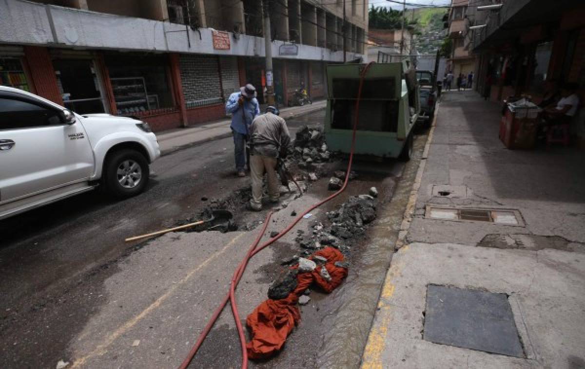 Se hunden las calles de la capital de Honduras por vetusto sistema de alcantarillado