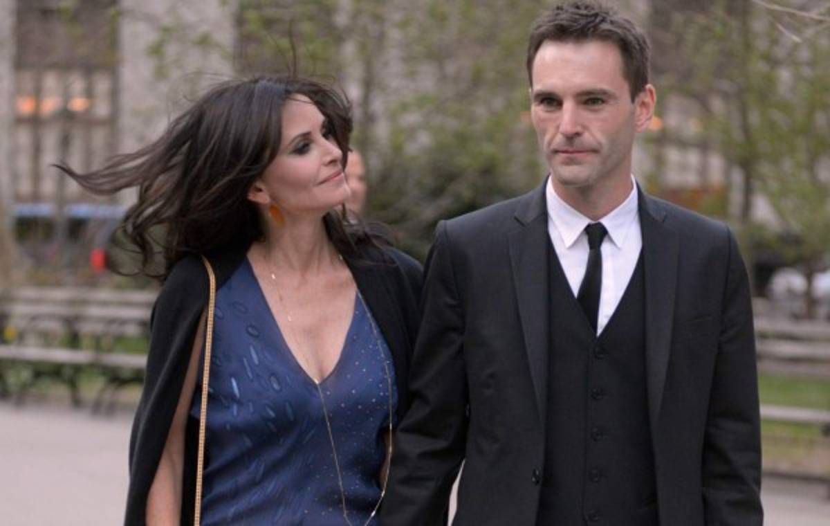 Courtney cox se compromete