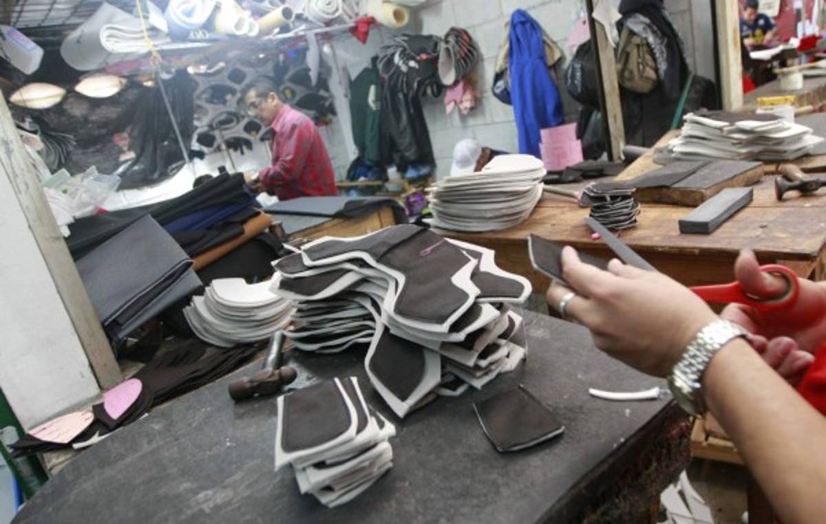 Crisis política agobia a pequeños y medianos empresarios de la capital