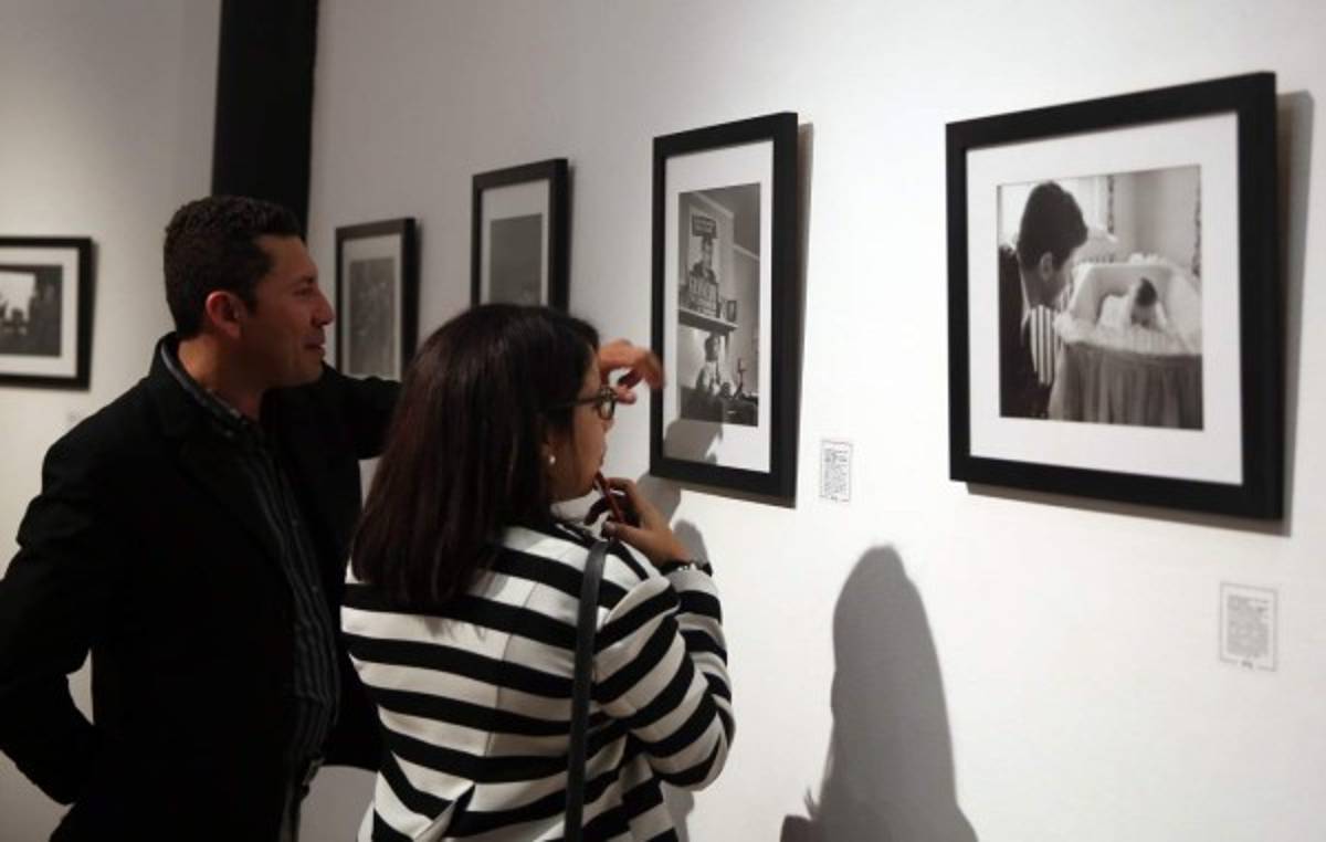 Kennedy es homenajeado en una muestra fotográfica