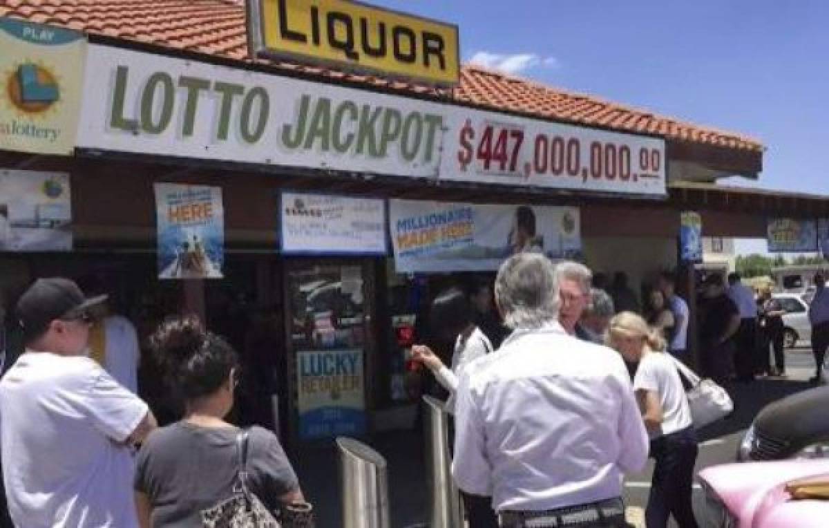 Mujer se gana $560 millones en la lotería, pero no puede cobrarlo por su nombre