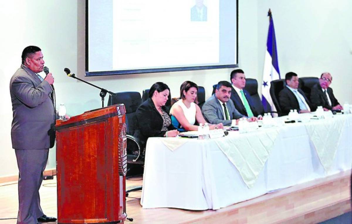 Nueve aspirantes a fiscal general de Honduras han sido denunciados